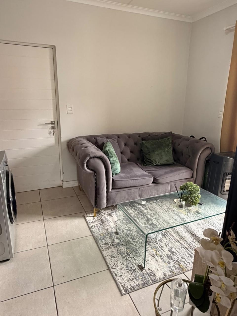 To Let 1 Bedroom Property for Rent in Linbro Park Gauteng