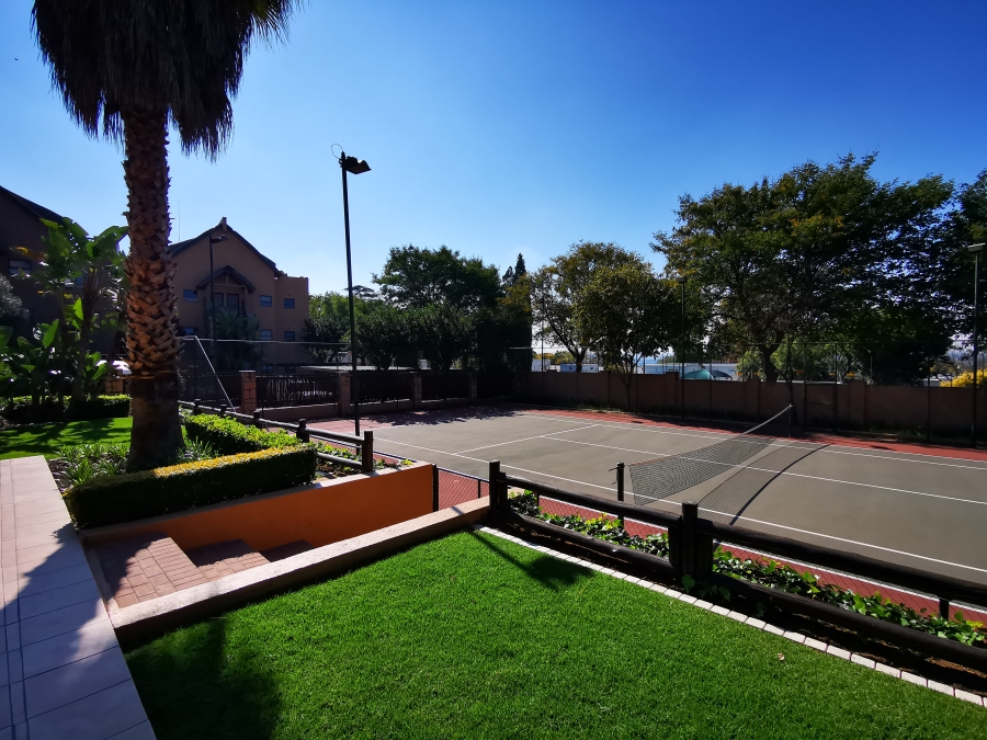 1 Bedroom Property for Sale in Pineslopes Gauteng