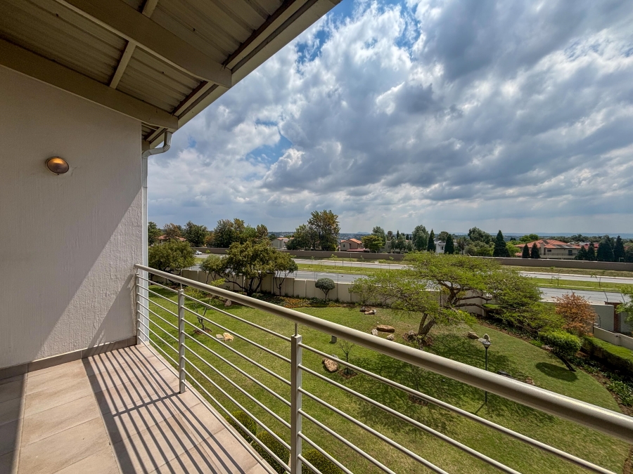 2 Bedroom Property for Sale in Fourways Gauteng