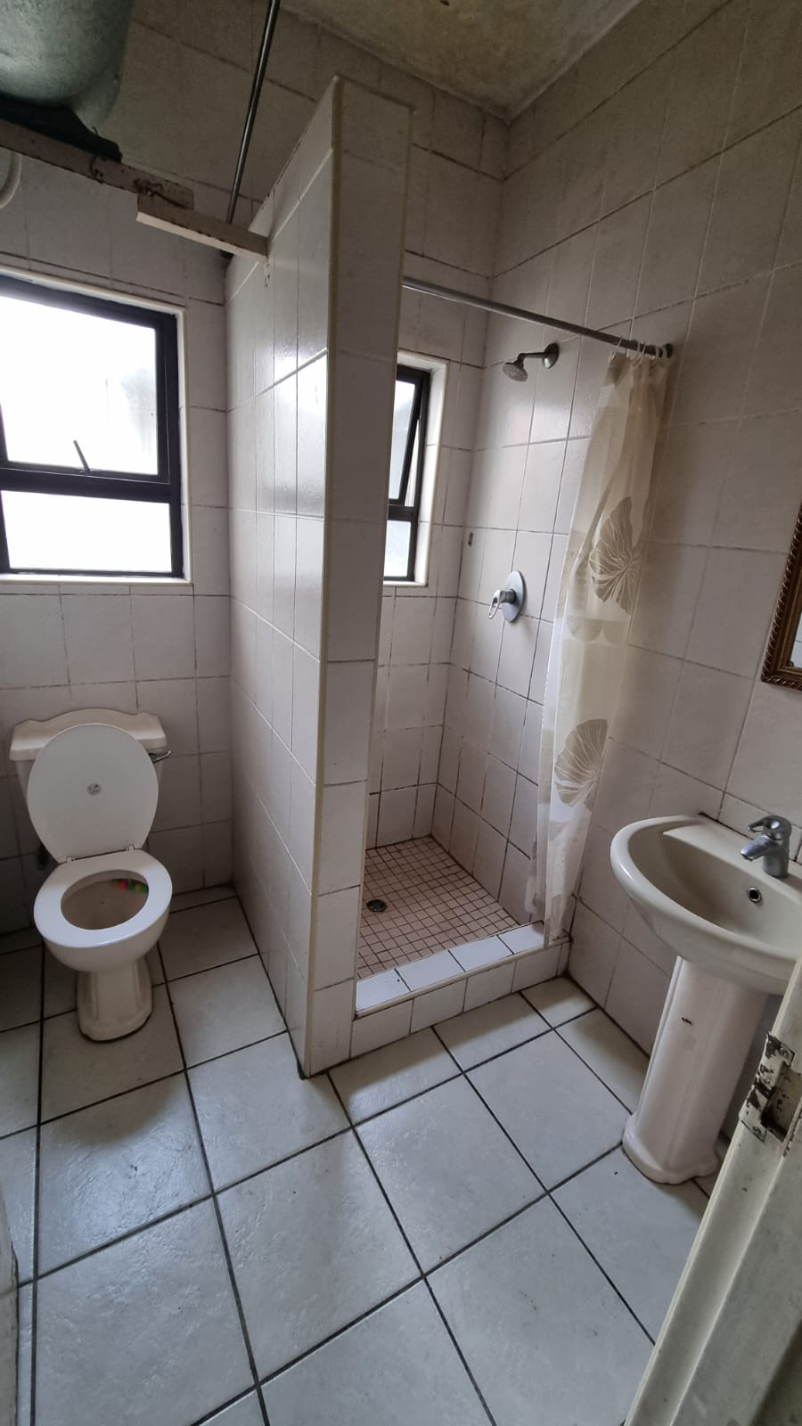To Let 2 Bedroom Property for Rent in Robertsham Gauteng
