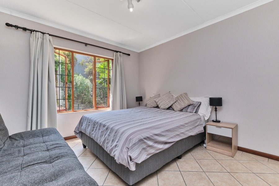 2 Bedroom Property for Sale in Bryanston Gauteng