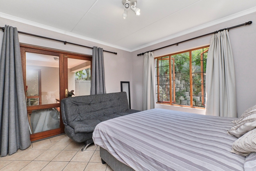 2 Bedroom Property for Sale in Bryanston Gauteng