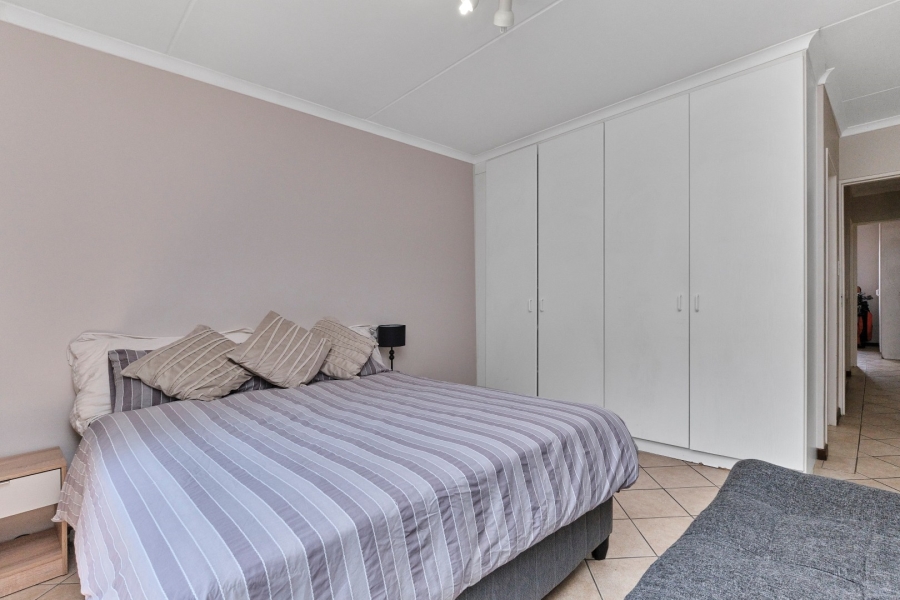 2 Bedroom Property for Sale in Bryanston Gauteng