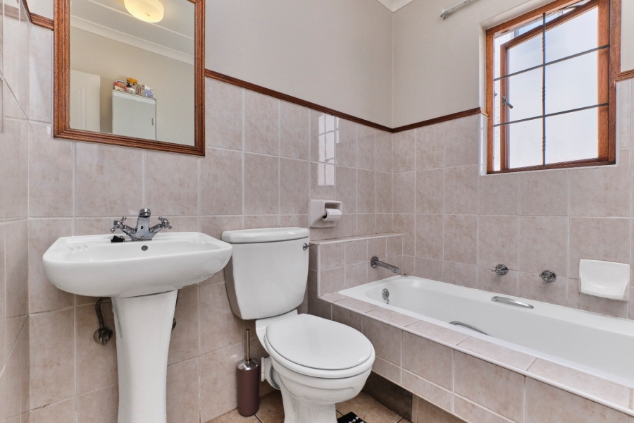 2 Bedroom Property for Sale in Bryanston Gauteng