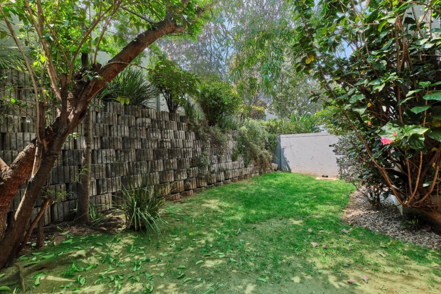 2 Bedroom Property for Sale in Bryanston Gauteng