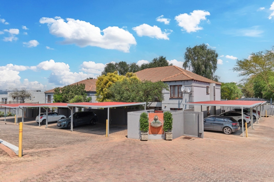 2 Bedroom Property for Sale in Bryanston Gauteng