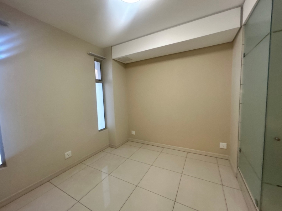 To Let 2 Bedroom Property for Rent in Rosebank Gauteng