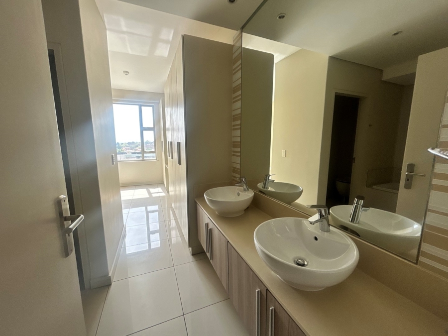 To Let 3 Bedroom Property for Rent in Rosebank Gauteng