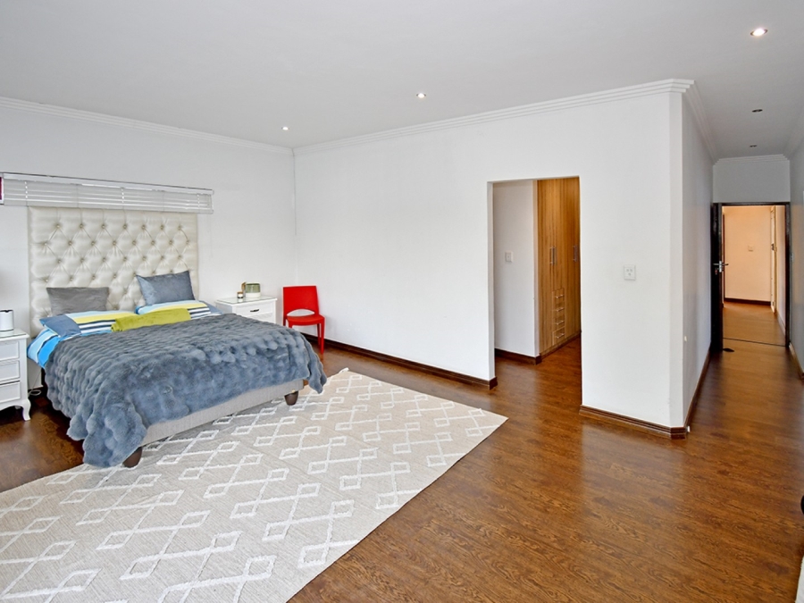6 Bedroom Property for Sale in Bryanston Gauteng