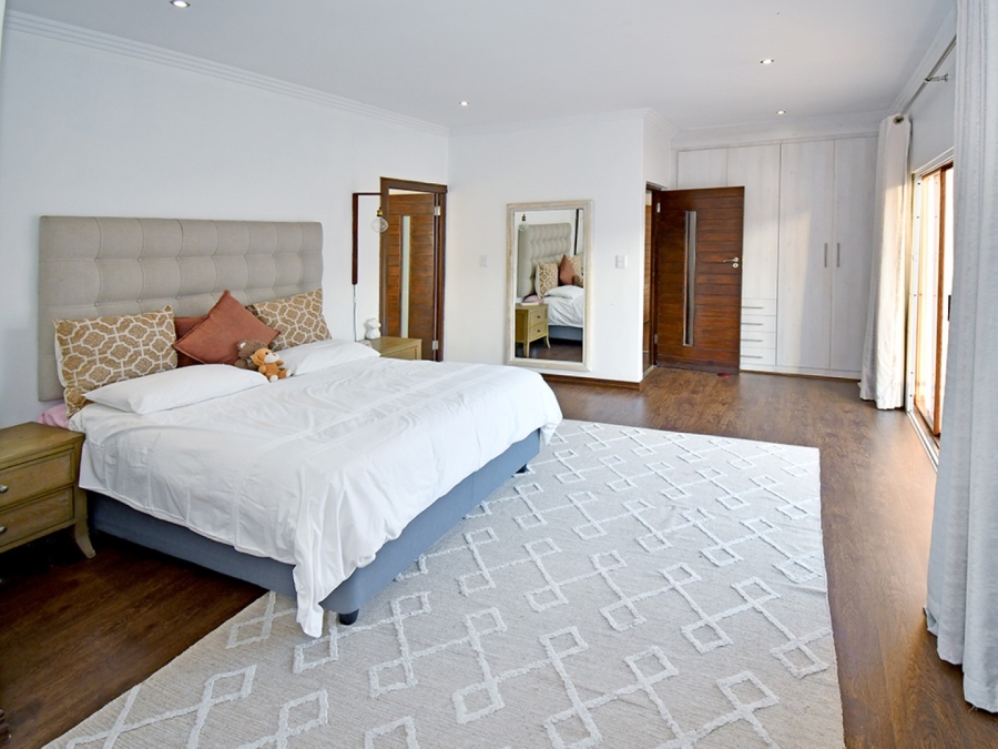 6 Bedroom Property for Sale in Bryanston Gauteng