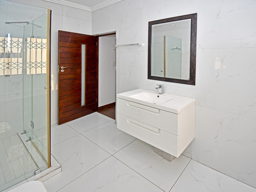 6 Bedroom Property for Sale in Bryanston Gauteng