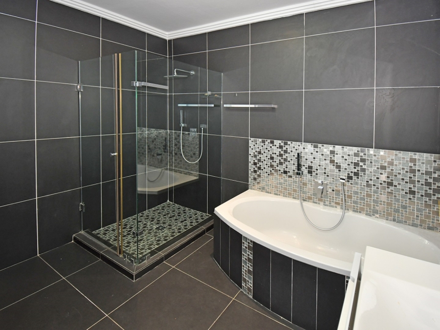 6 Bedroom Property for Sale in Bryanston Gauteng