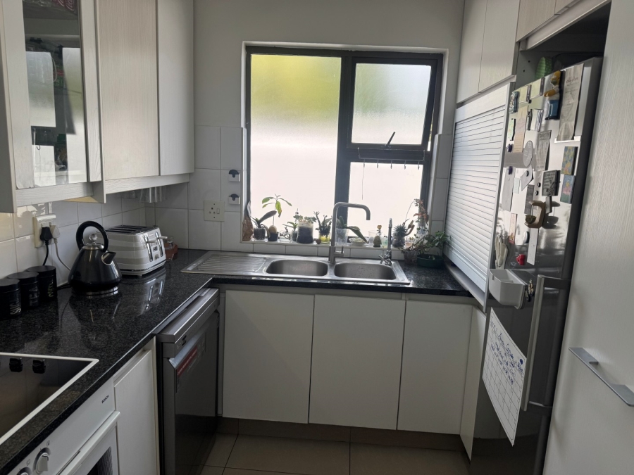 To Let 3 Bedroom Property for Rent in Benmore Gardens Gauteng