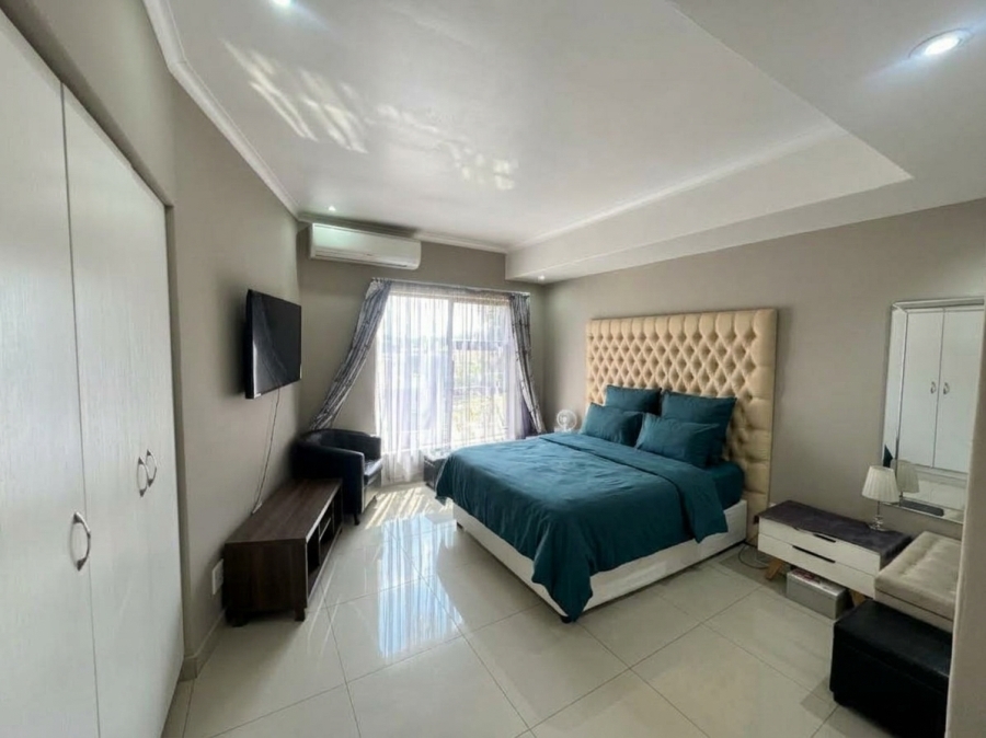 To Let 3 Bedroom Property for Rent in Benmore Gardens Gauteng