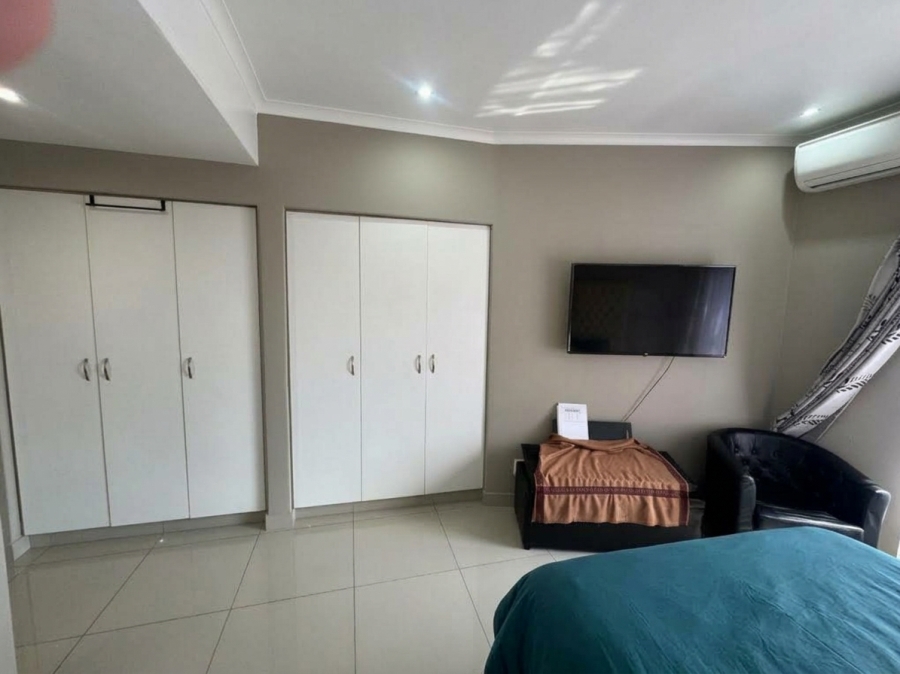 To Let 3 Bedroom Property for Rent in Benmore Gardens Gauteng