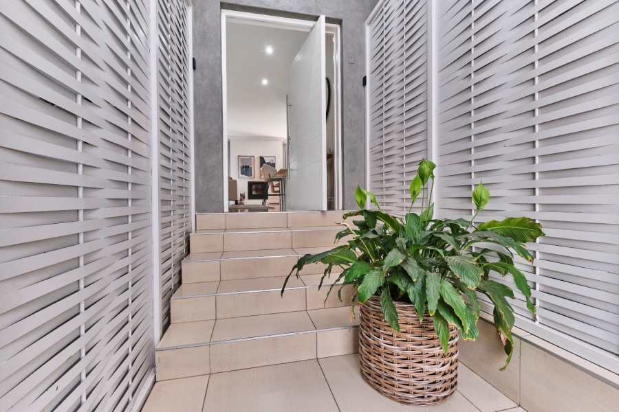 3 Bedroom Property for Sale in Bryanston Gauteng