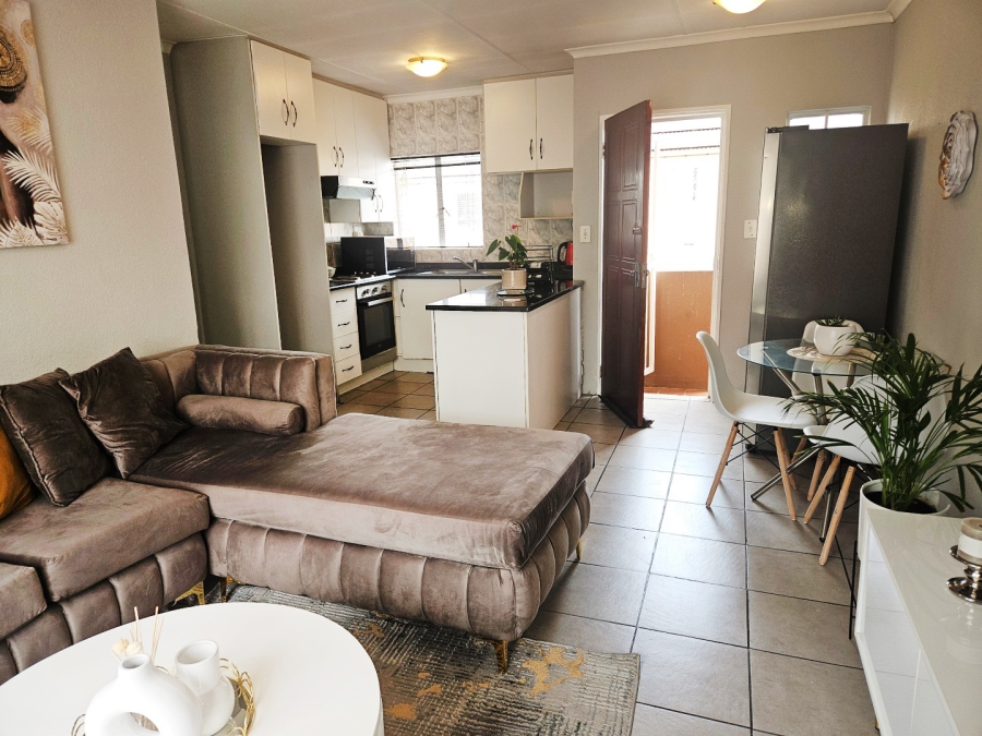 3 Bedroom Property for Sale in Kew Gauteng