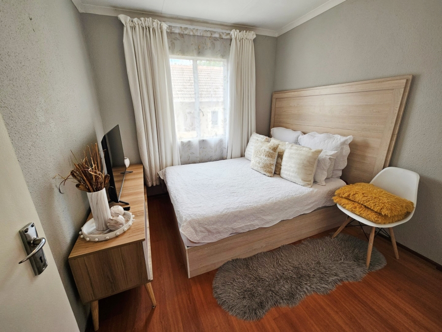 3 Bedroom Property for Sale in Kew Gauteng