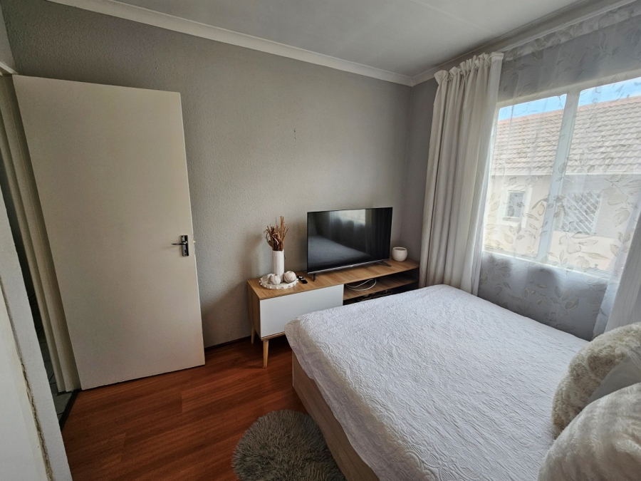 3 Bedroom Property for Sale in Kew Gauteng