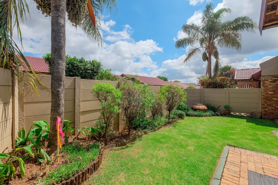 2 Bedroom Property for Sale in Allens Nek Gauteng