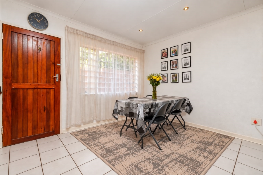2 Bedroom Property for Sale in Allens Nek Gauteng