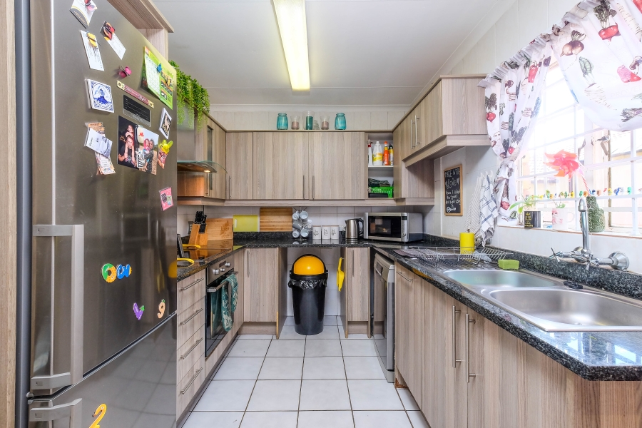 2 Bedroom Property for Sale in Allens Nek Gauteng