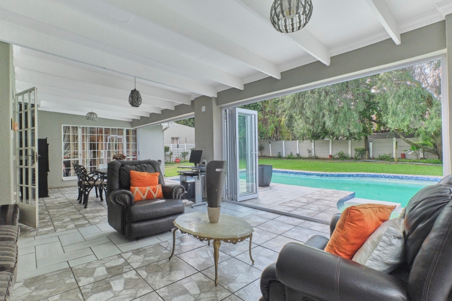 3 Bedroom Property for Sale in Gallo Manor Gauteng