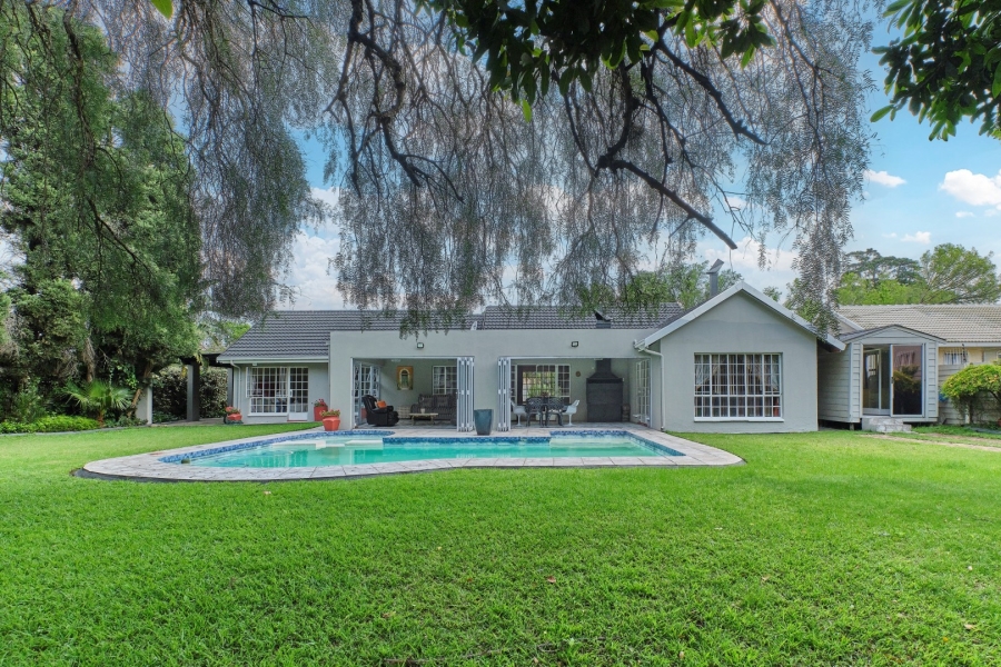3 Bedroom Property for Sale in Gallo Manor Gauteng