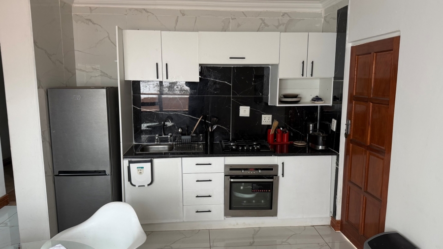 To Let 2 Bedroom Property for Rent in Bryanston Gauteng