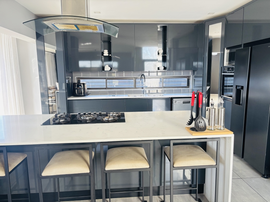 4 Bedroom Property for Sale in Clayville Gauteng