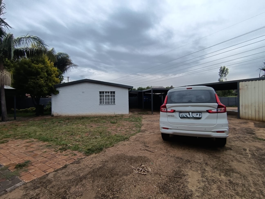 2 Bedroom Property for Sale in Danville Gauteng