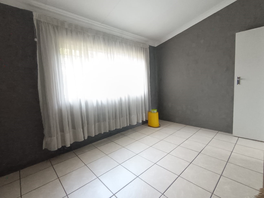 2 Bedroom Property for Sale in Danville Gauteng
