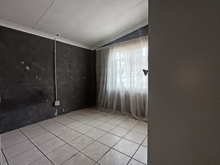 2 Bedroom Property for Sale in Danville Gauteng