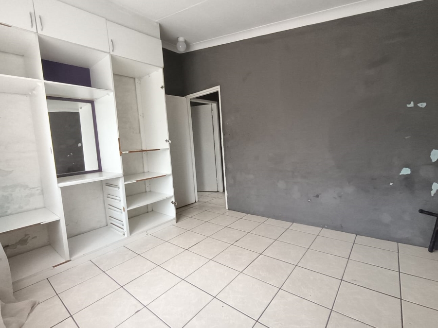 2 Bedroom Property for Sale in Danville Gauteng