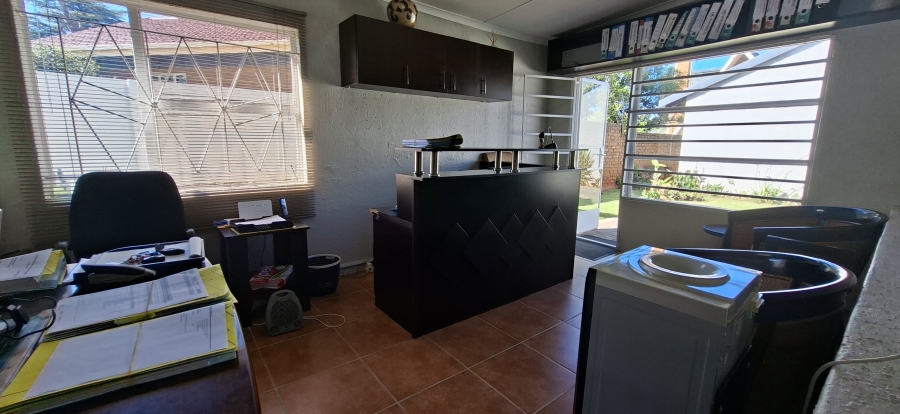 To Let Commercial Property for Rent in Monument Gauteng