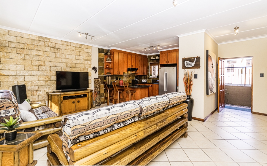 2 Bedroom Property for Sale in Noordheuwel Gauteng