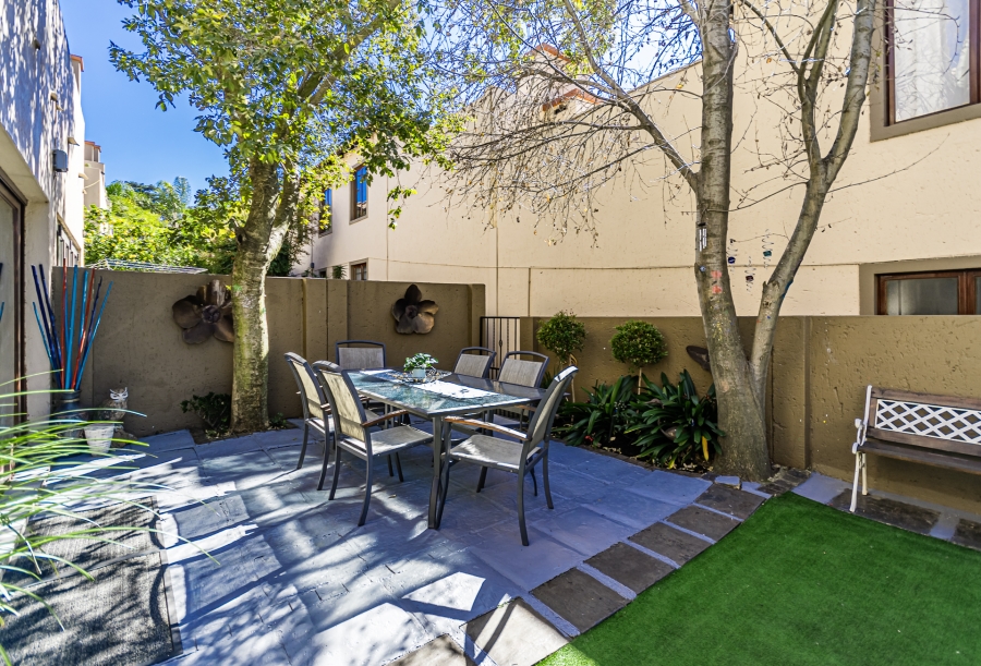 2 Bedroom Property for Sale in Noordheuwel Gauteng