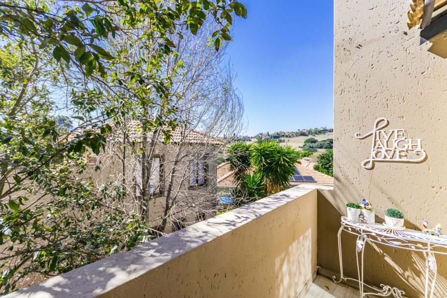 2 Bedroom Property for Sale in Noordheuwel Gauteng