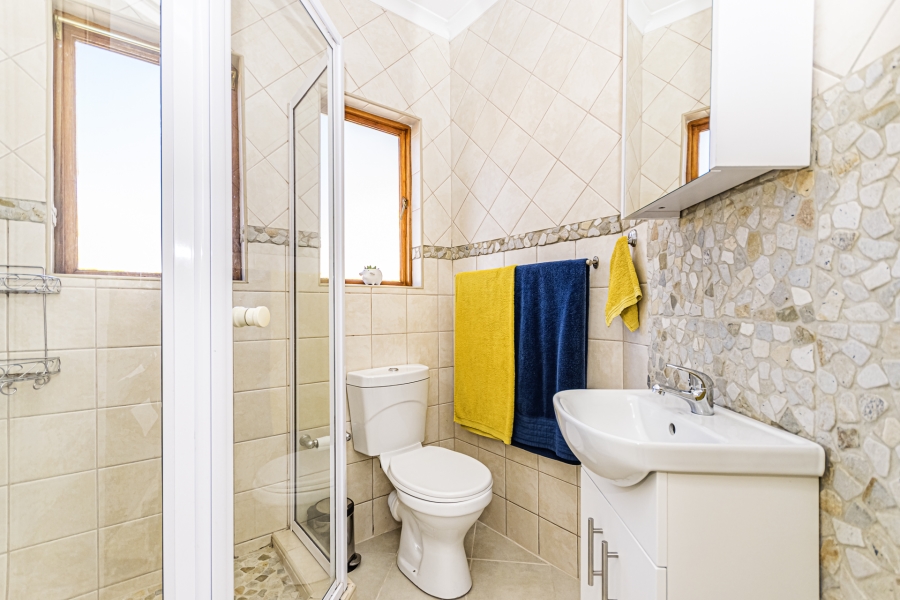 2 Bedroom Property for Sale in Noordheuwel Gauteng