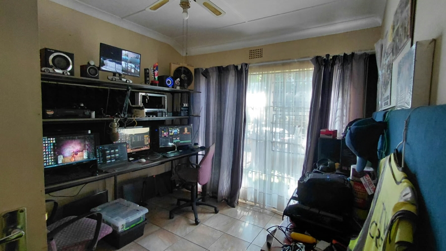 3 Bedroom Property for Sale in Randgate Gauteng