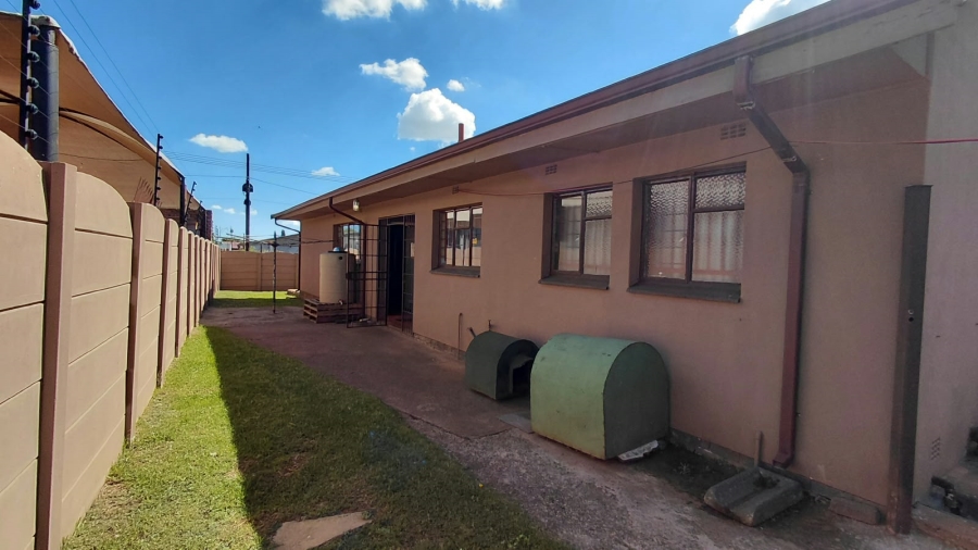 3 Bedroom Property for Sale in Randgate Gauteng