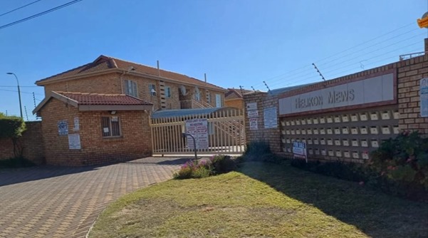 2 Bedroom Property for Sale in Helikonpark Gauteng