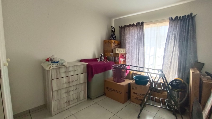 2 Bedroom Property for Sale in Helikonpark Gauteng