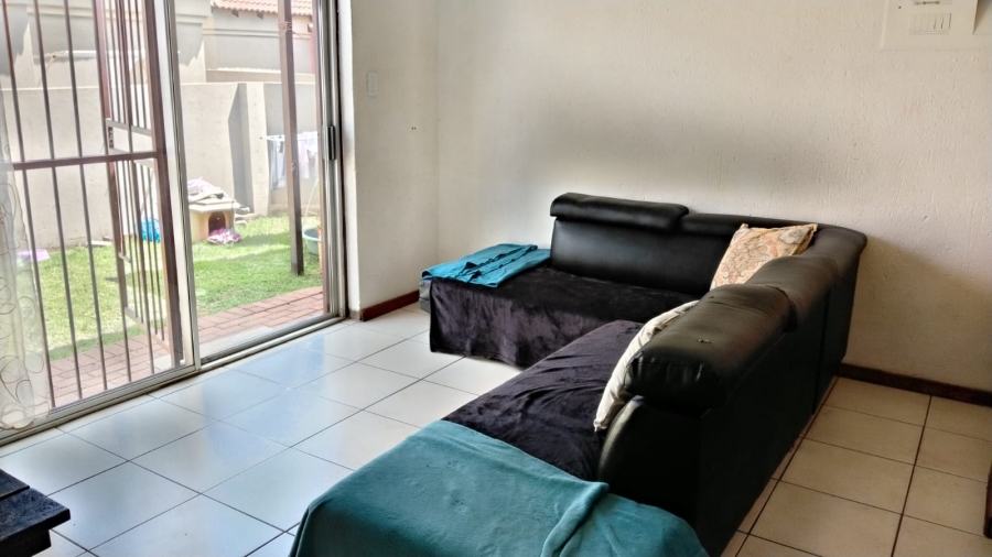 2 Bedroom Property for Sale in Greenhills Gauteng