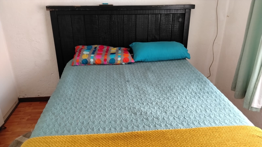 2 Bedroom Property for Sale in Greenhills Gauteng
