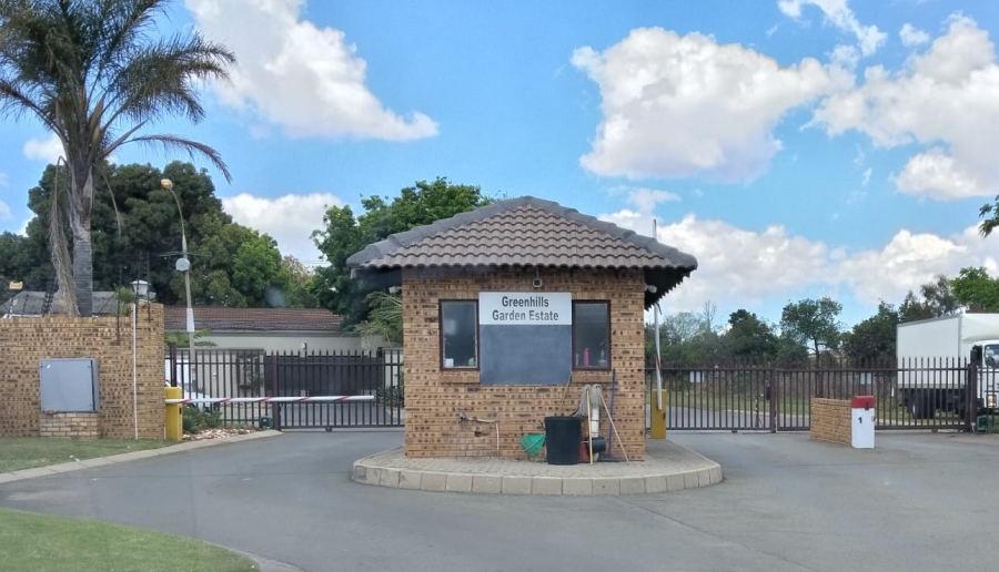2 Bedroom Property for Sale in Greenhills Gauteng