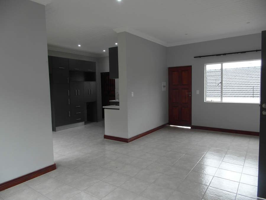 To Let 2 Bedroom Property for Rent in East Town Gauteng