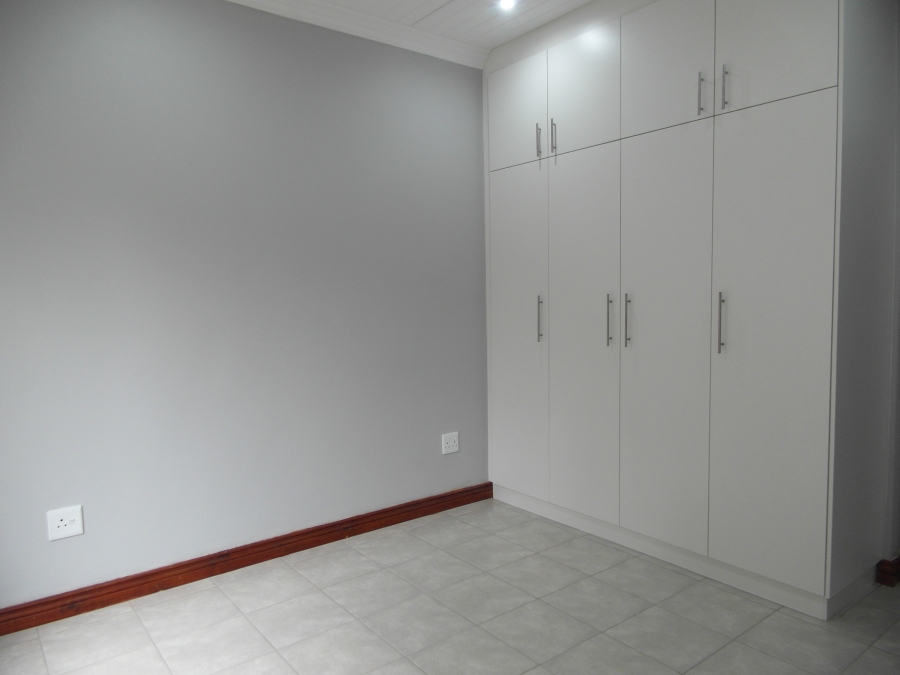 To Let 2 Bedroom Property for Rent in East Town Gauteng
