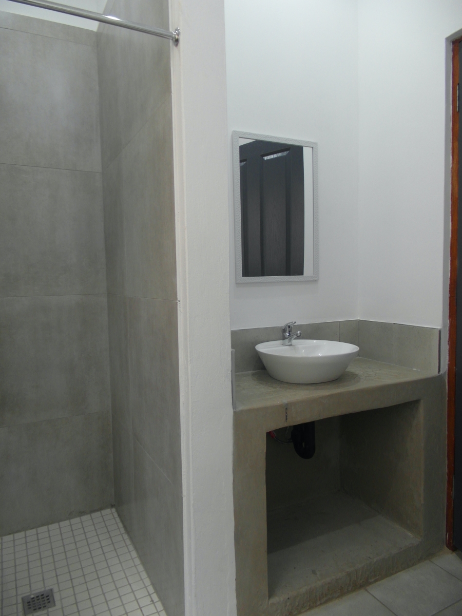 To Let 2 Bedroom Property for Rent in East Town Gauteng