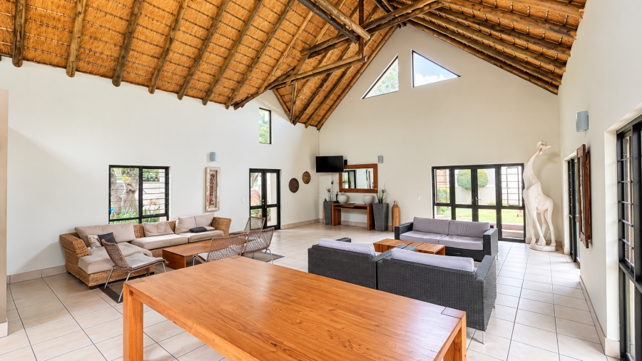 1 Bedroom Property for Sale in Lonehill Gauteng
